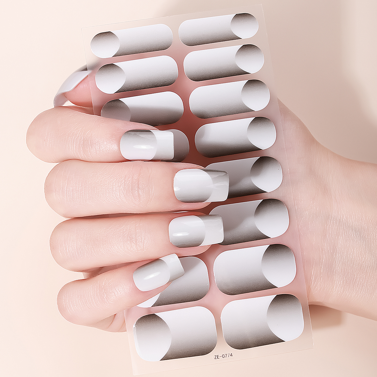 16Tips Full Cover French Nail  - Full Cover Adhesive recensione e prezzo