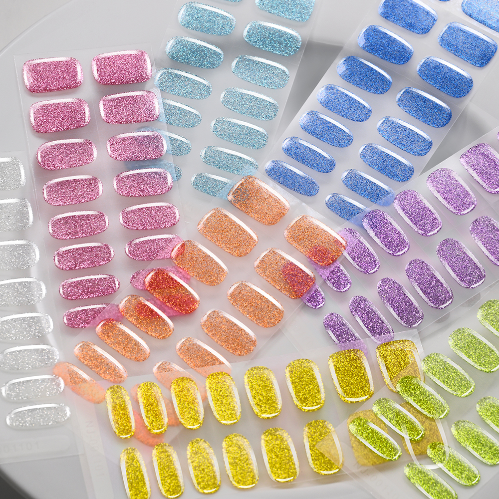 16Tips Colorful Glitter Semi C - Full Cover Adhesive recensione e prezzo