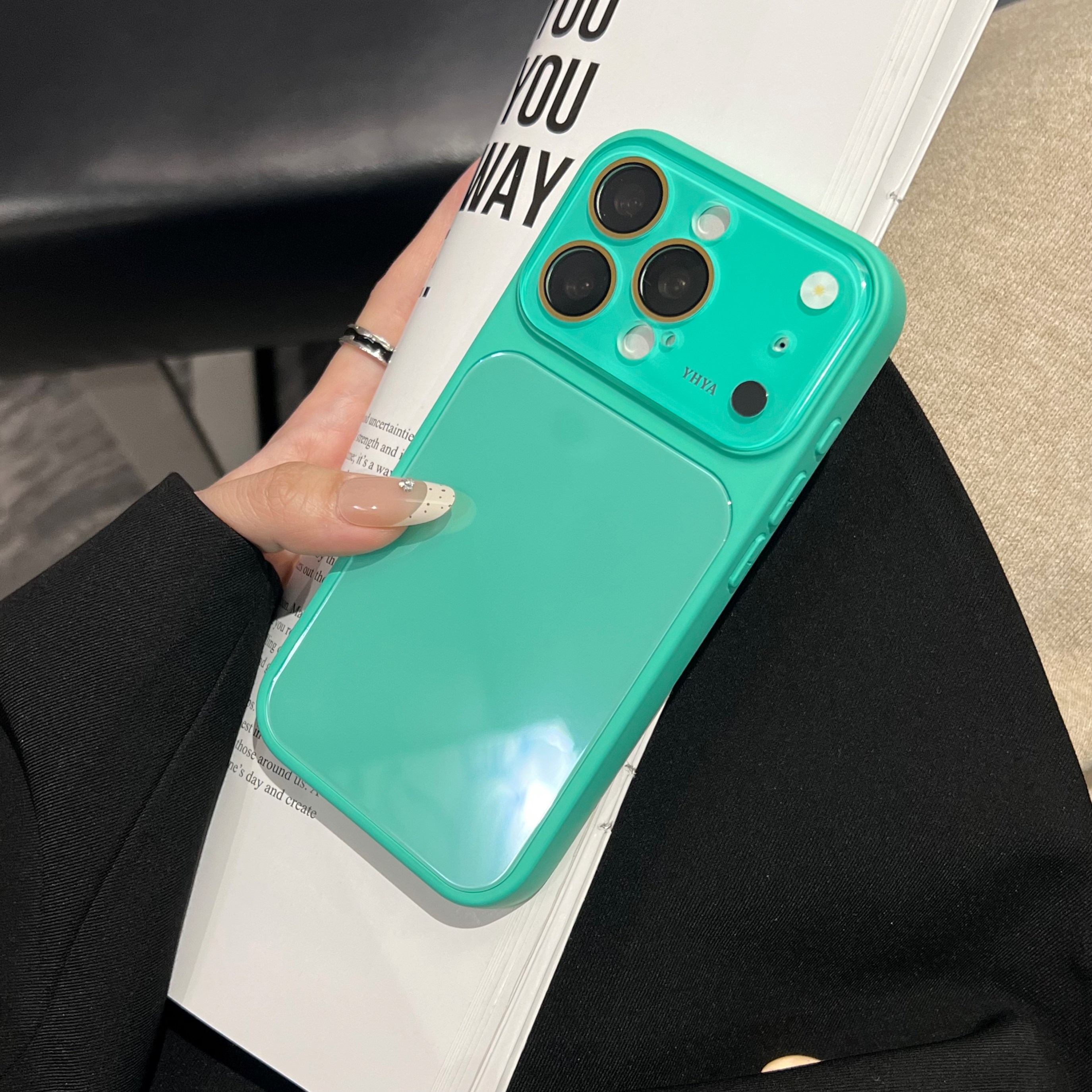 Luxury Instantly Turn 17 Tempe - Camera Lens Protector recensione e prezzo